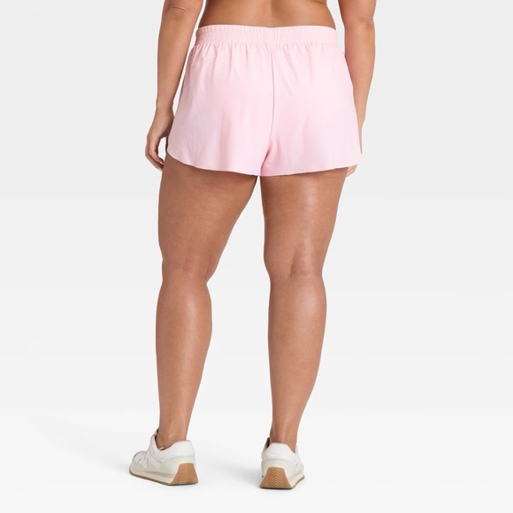 NWT All in Motion Light Woven Mid-Rise Run Shorts 3" (Baby Pink) Size XL - Picture 6 of 12
